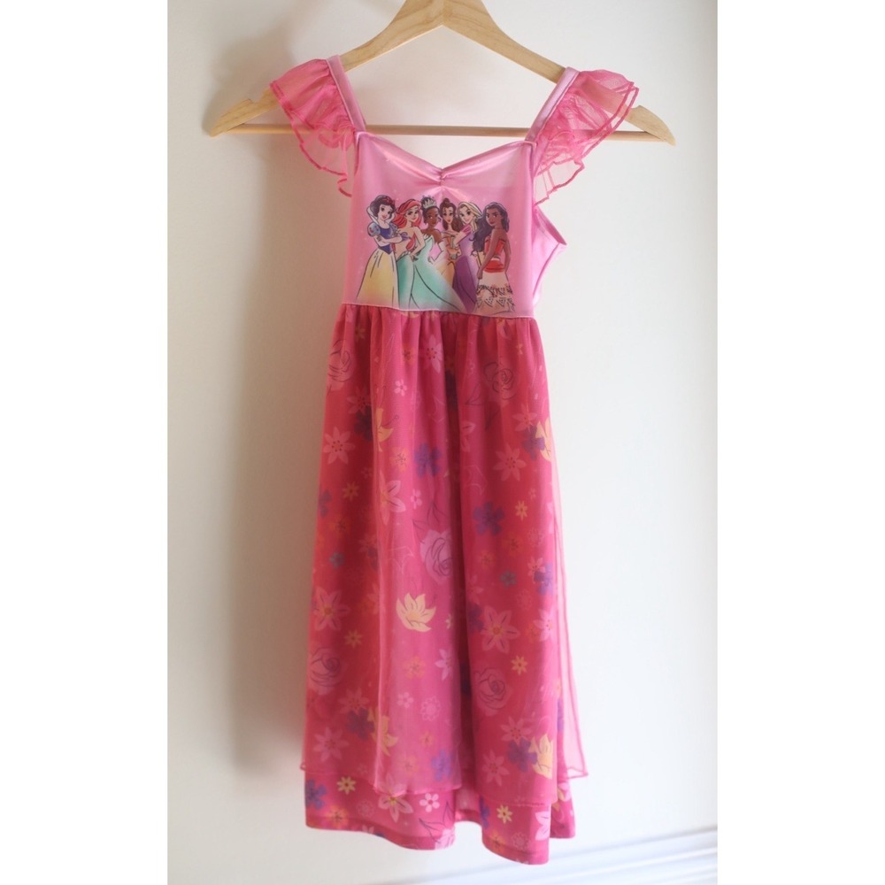 Disney Princess Night Gown Girls Size 5 Pink Ariel Belle Rapunzel Moana